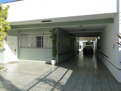 Casa, 4 quartos, 200 m² - Foto 4