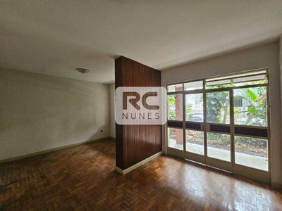 Casa, 5 quartos, 258 m² - Foto 1
