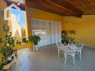 Casa, 3 quartos, 280 m² - Foto 1