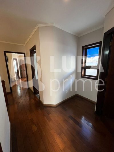 Casa, 3 quartos, 188 m² - Foto 2