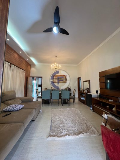 Chácara, 2 quartos, 2681 m² - Foto 1