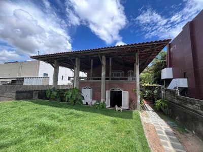 Casa, 7 quartos, 706 m² - Foto 1