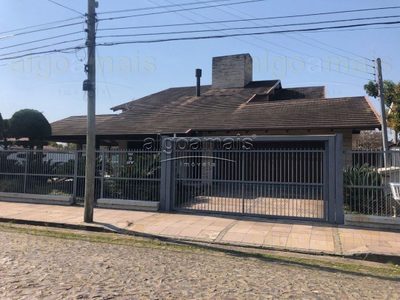 Sobrado, 5 quartos, 309 m² - Foto 1