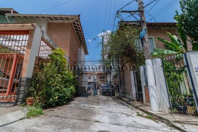 Casa, 3 quartos, 180 m² - Foto 1