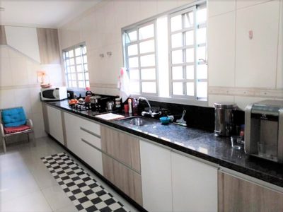 Sobrado, 3 quartos, 211 m² - Foto 3