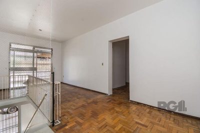 Casa, 4 quartos, 131 m² - Foto 1