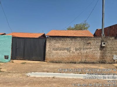 Casa, 2 quartos, 180 m² - Foto 1