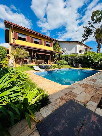 Casa, 3 quartos, 212 m² - Foto 1
