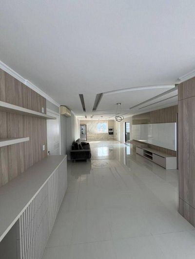 Cobertura, 3 quartos, 244 m² - Foto 4
