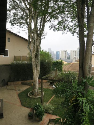 Sobrado, 5 quartos, 335 m² - Foto 1