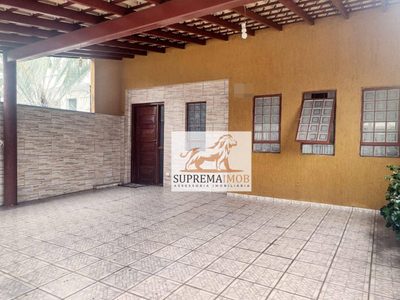 Casa, 3 quartos, 234 m² - Foto 2