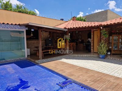 Casa, 3 quartos, 280 m² - Foto 1