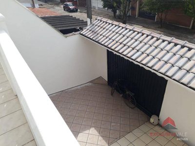 Casa, 4 quartos, 186 m² - Foto 1
