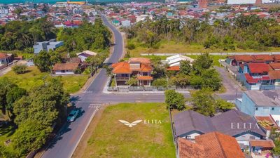 Sobrado, 3 quartos, 253 m² - Foto 2