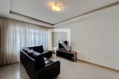 Casa, 4 quartos, 230 m² - Foto 2