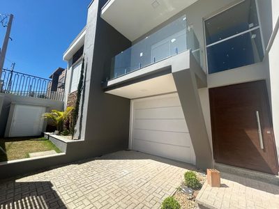Casa, 3 quartos, 230 m² - Foto 2