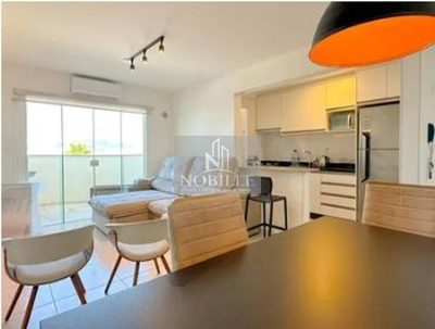 Apartamento, 3 quartos, 200 m² - Foto 1