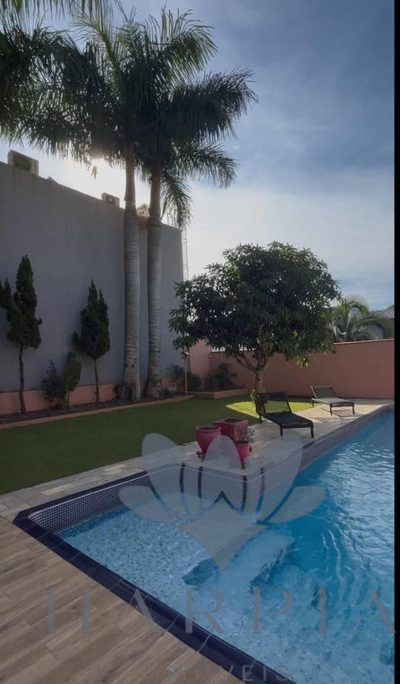 Casa, 3 quartos, 240 m² - Foto 1