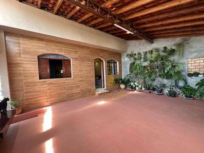 Casa, 2 quartos, 225 m² - Foto 1