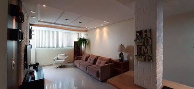 Sobrado, 3 quartos, 366 m² - Foto 1