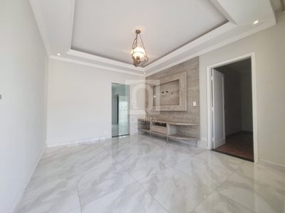 Casa, 4 quartos, 166 m² - Foto 1