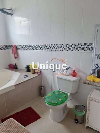 Casa, 5 quartos, 179 m² - Foto 3