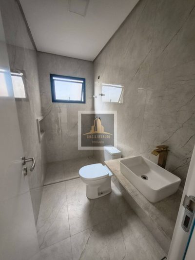 Sobrado, 4 quartos, 240 m² - Foto 4