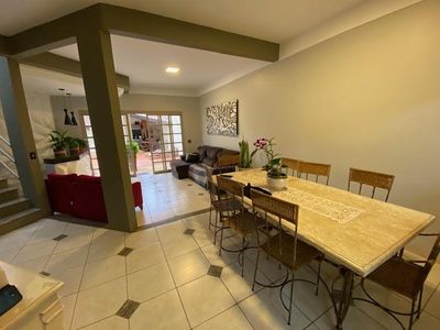 Casa, 3 quartos, 276 m² - Foto 3