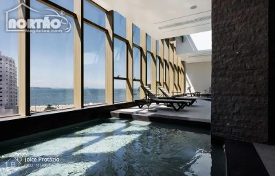 Casa, 6 quartos, 265 m² - Foto 1