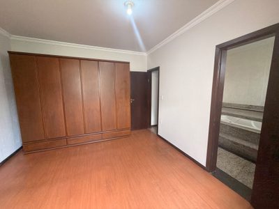 Casa, 4 quartos, 144 m² - Foto 2