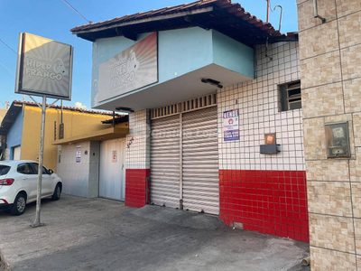 Casa, 4 quartos, 300 m² - Foto 1