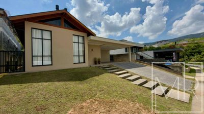 Casa, 3 quartos, 250 m² - Foto 1
