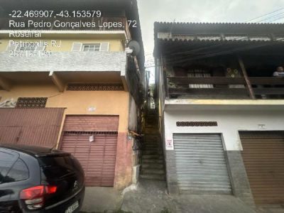 Casa, 2 quartos, 272 m² - Foto 1
