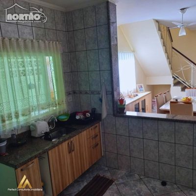 Casa, 4 quartos, 195 m² - Foto 2