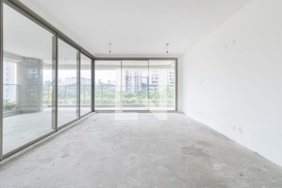 Apartamento, 3 quartos, 217 m² - Foto 2