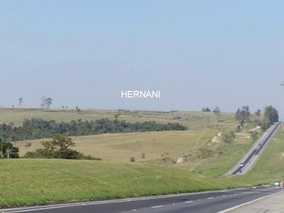 Terreno, 58 hectares - Foto 1