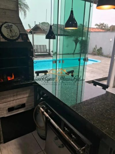 Casa, 3 quartos, 180 m² - Foto 1