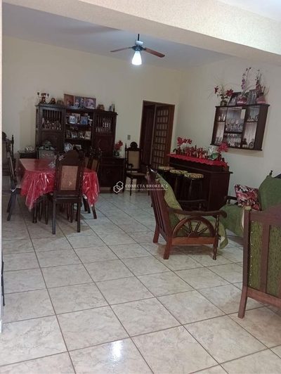 Casa, 3 quartos, 224 m² - Foto 2