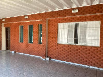 Casa, 3 quartos, 236 m² - Foto 1
