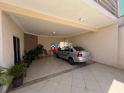 Casa, 3 quartos, 270 m² - Foto 2