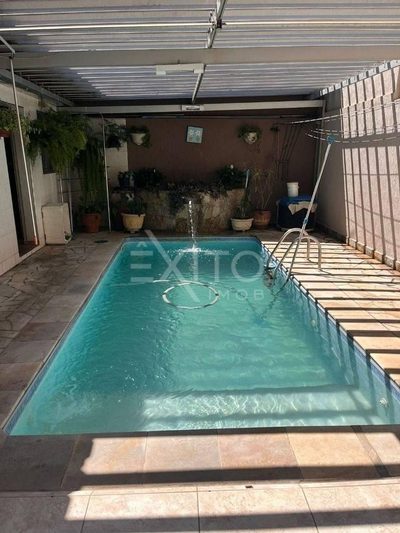 Casa, 4 quartos, 248 m² - Foto 2