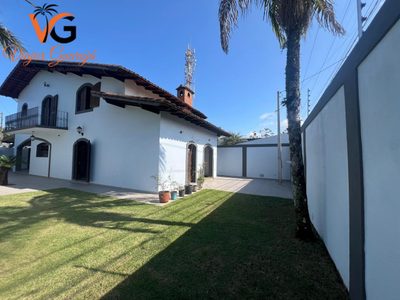 Casa, 3 quartos, 281 m² - Foto 1