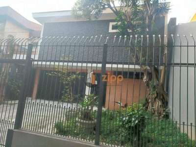 Sobrado, 3 quartos, 332 m² - Foto 1