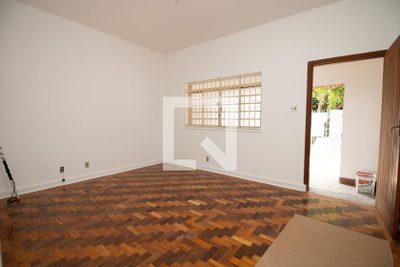 Casa, 3 quartos, 220 m² - Foto 1