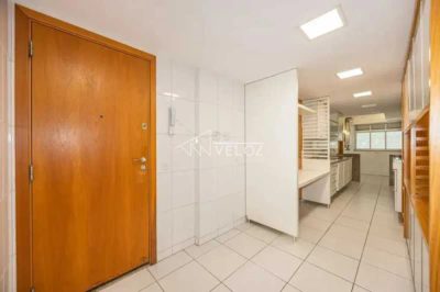 Apartamento, 4 quartos, 225 m² - Foto 1