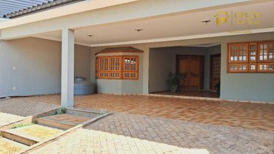 Casa, 4 quartos, 290 m² - Foto 2