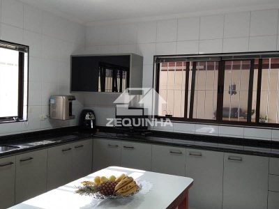 Casa, 4 quartos, 310 m² - Foto 3