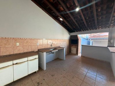 Casa, 3 quartos, 249 m² - Foto 3