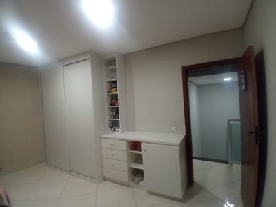 Casa, 4 quartos, 621 m² - Foto 3
