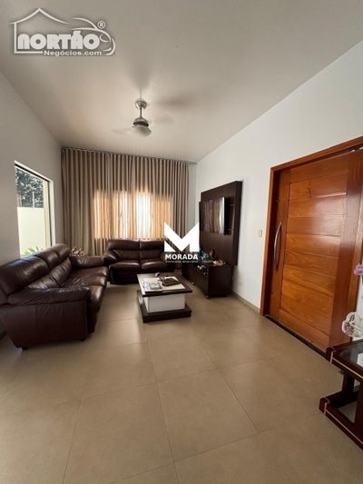 Casa, 3 quartos, 204 m² - Foto 2